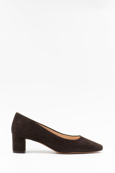 Brown suede pumps with square toe