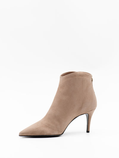 Round topline ankle boots in beige suede