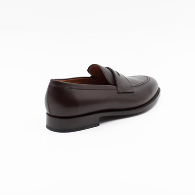 Penny loafers in brown leather