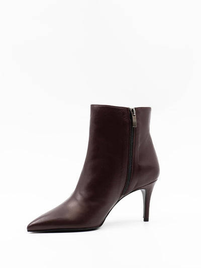 Ankle boots in Burgundy