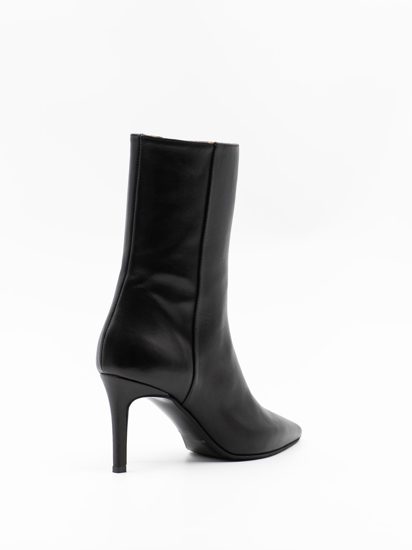 'Mind the Gap' Ankle boots in black