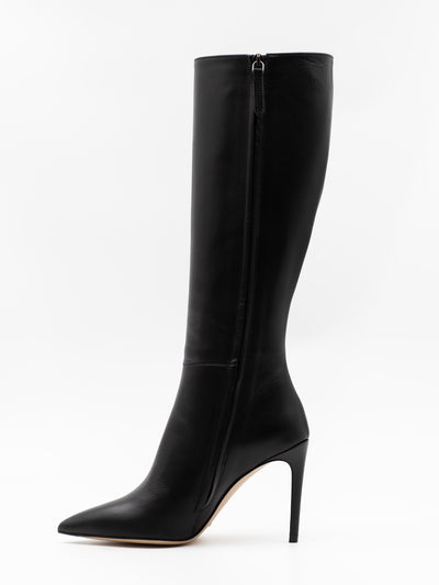 'Stiletto' Point toe boots in black leather