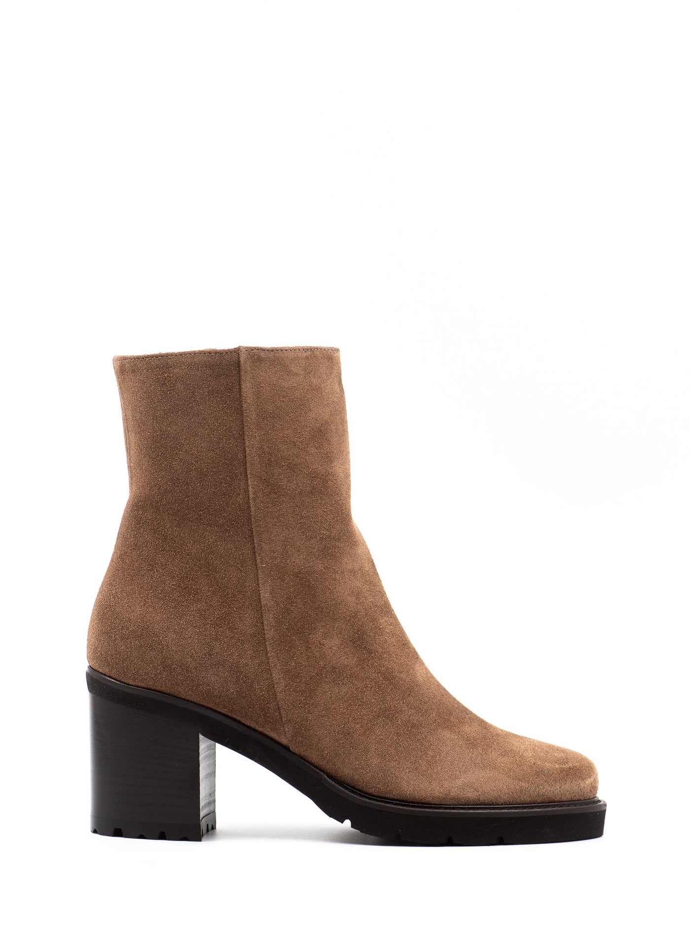 Extra Light Boots in Camel Suede