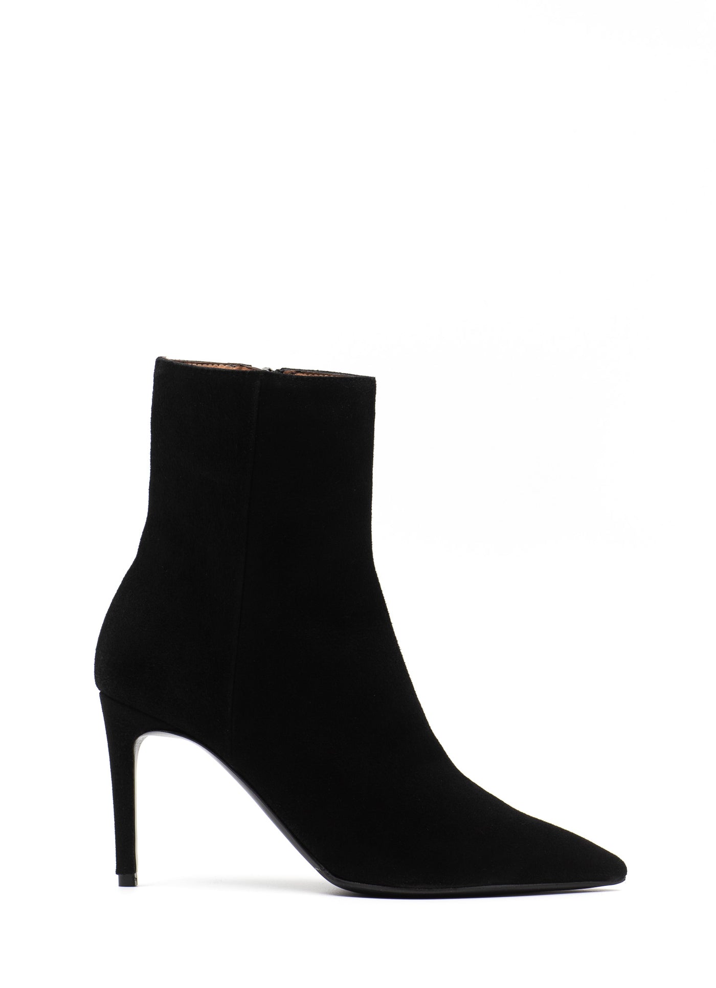 85 Milano in Black Suede