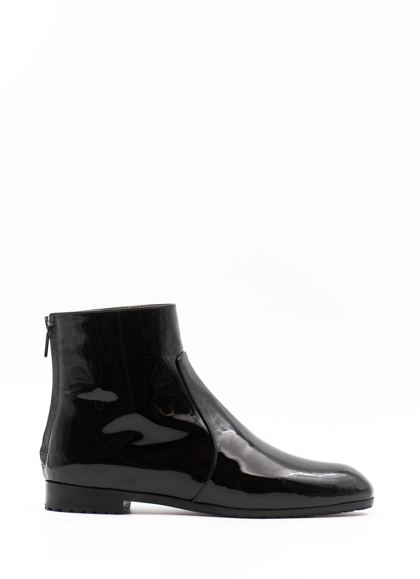 Minimalistic Ankle Boots in Black Patent