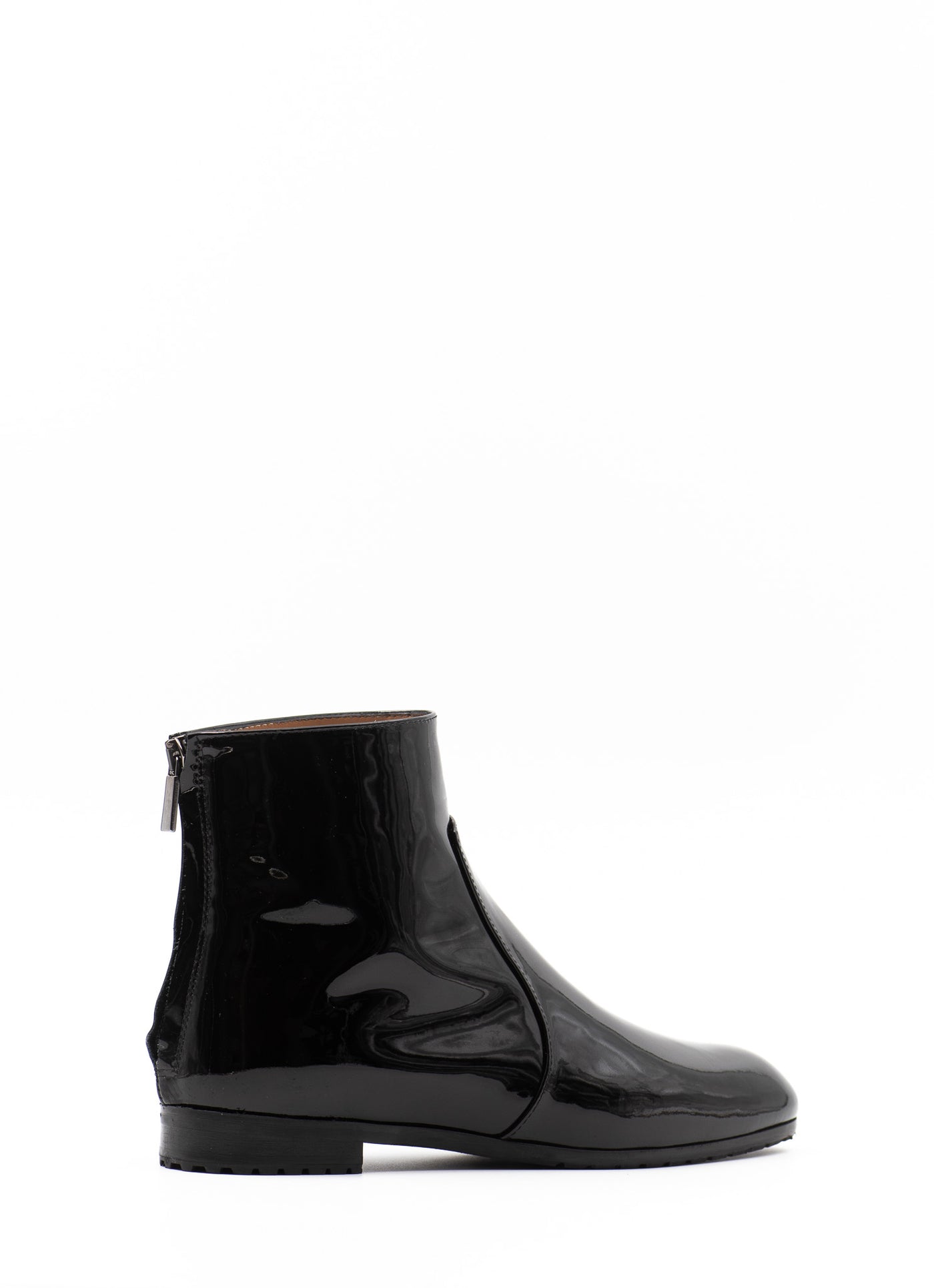 Minimalistic Ankle Boots in Black Patent