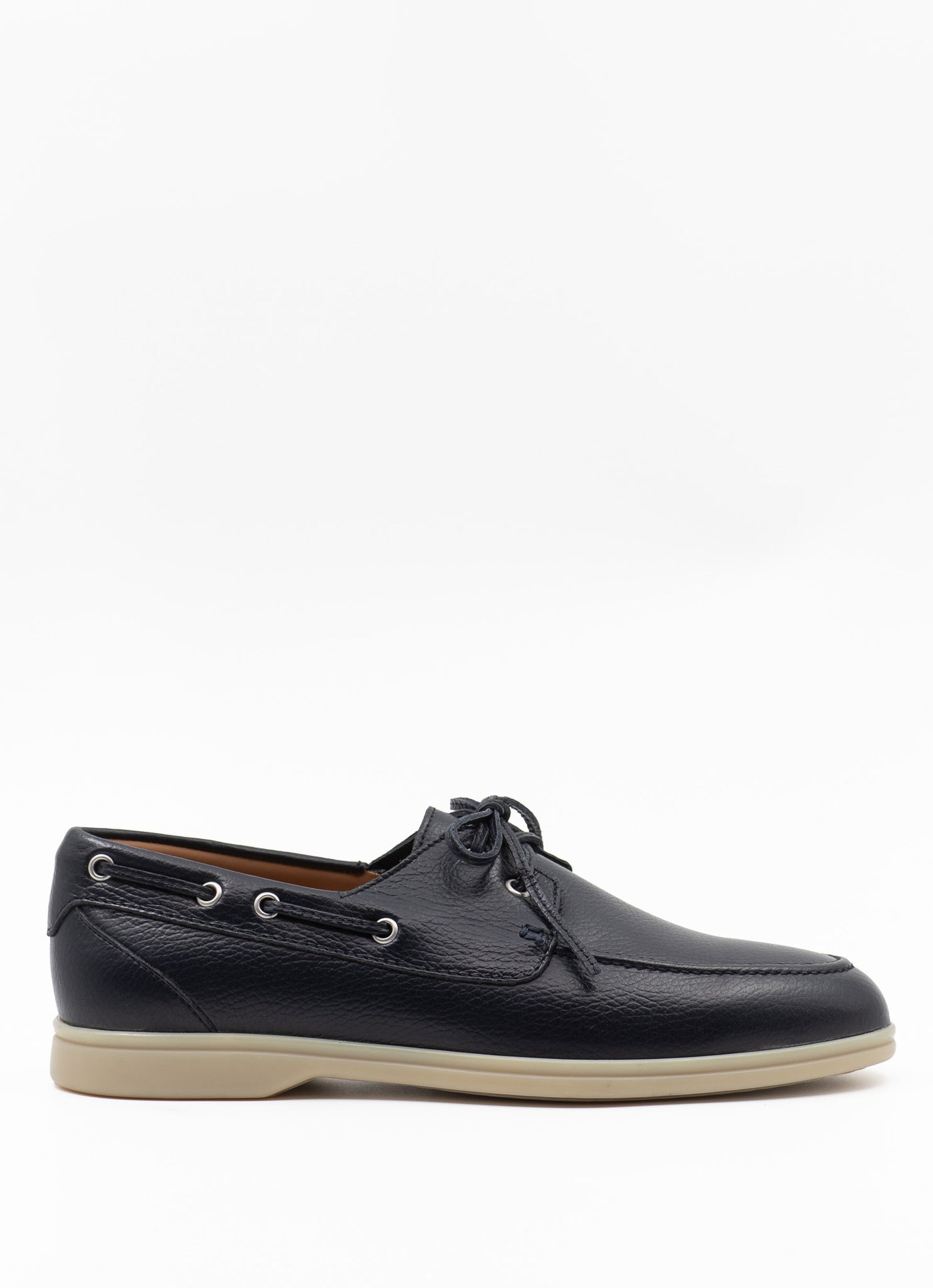 Boat shoe in navy leather
