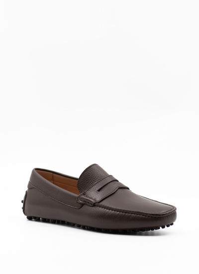 Driving shoe in brown leather