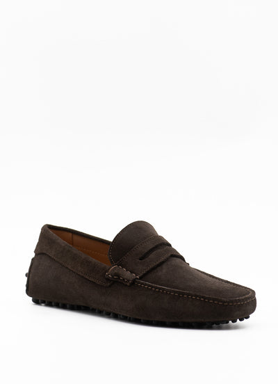 Driving shoe in brown suede