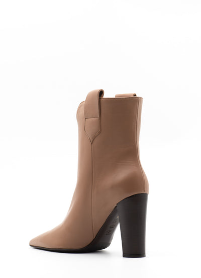 Heeled western ankle boots in beige