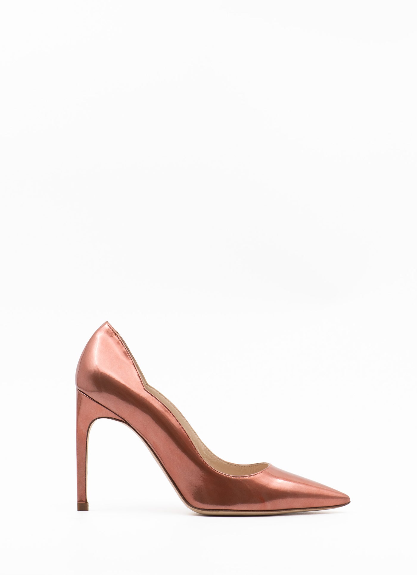 Orange metallic leather pumps