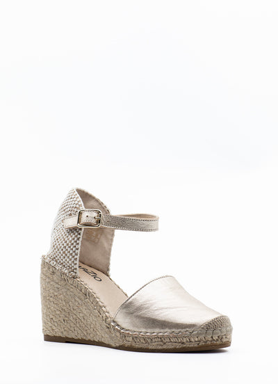 High heeled espadrilles in gold