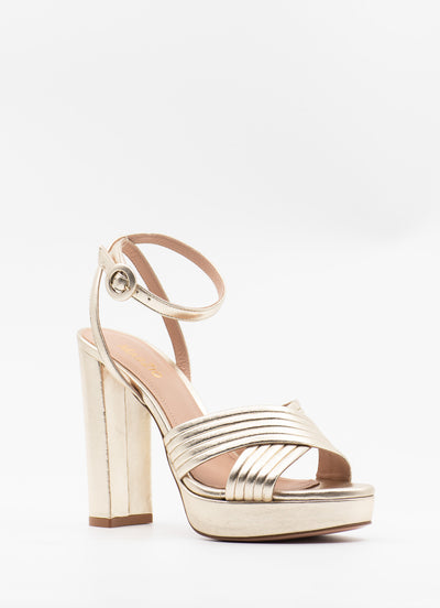 Diane sandals in gold