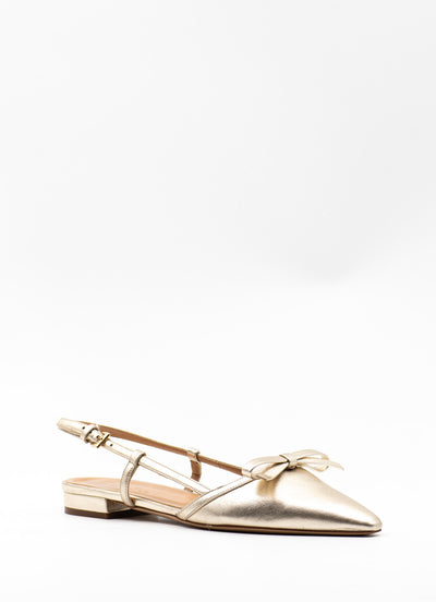 The 'Aris' point-toe slingback in gold