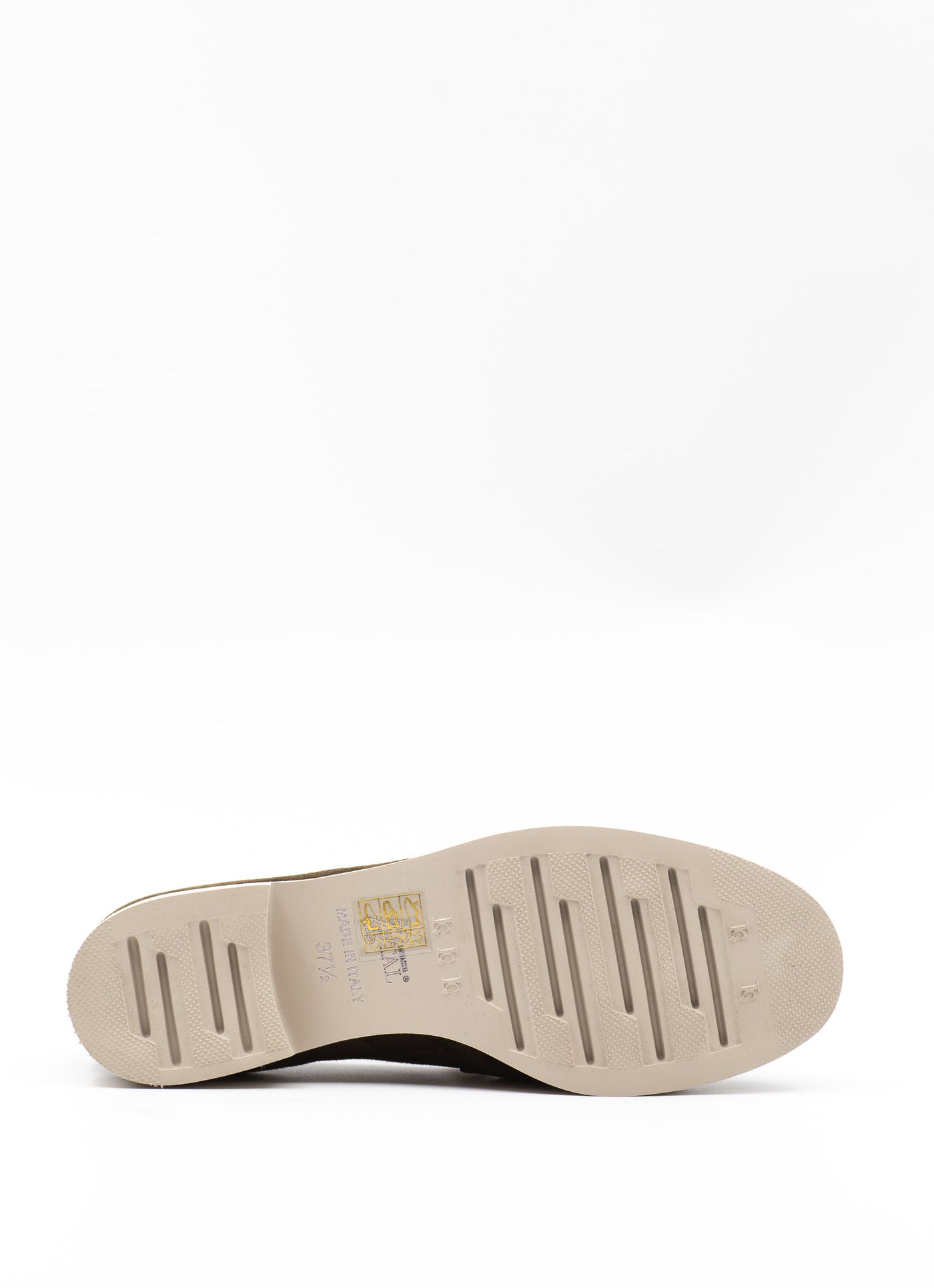 Extra-light loafers in cognac suede