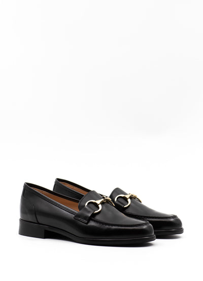 Vittoria loafers in black leather