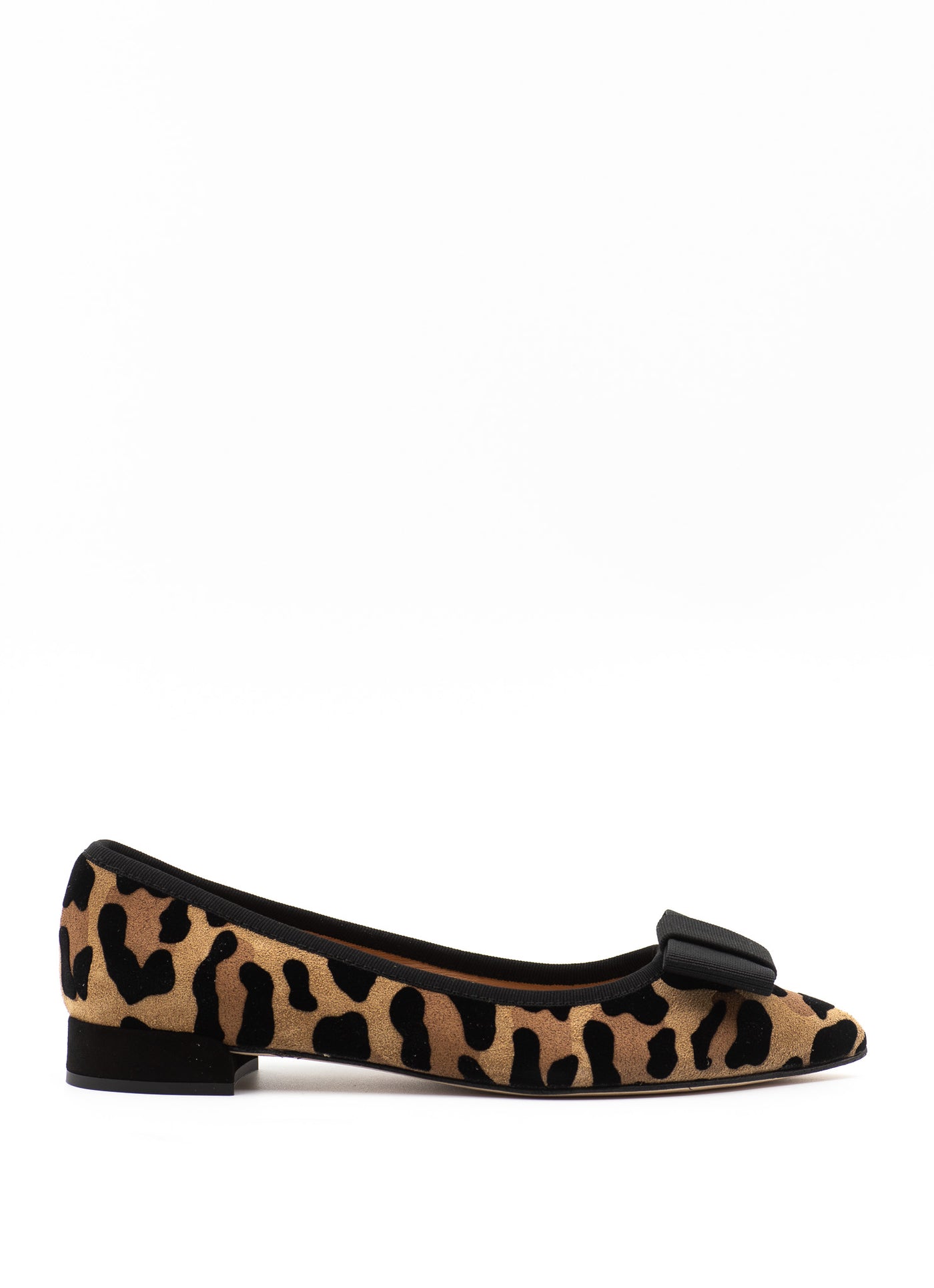 Point-toe ballet flat in leo suede