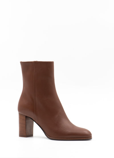 Anna boots in cognac