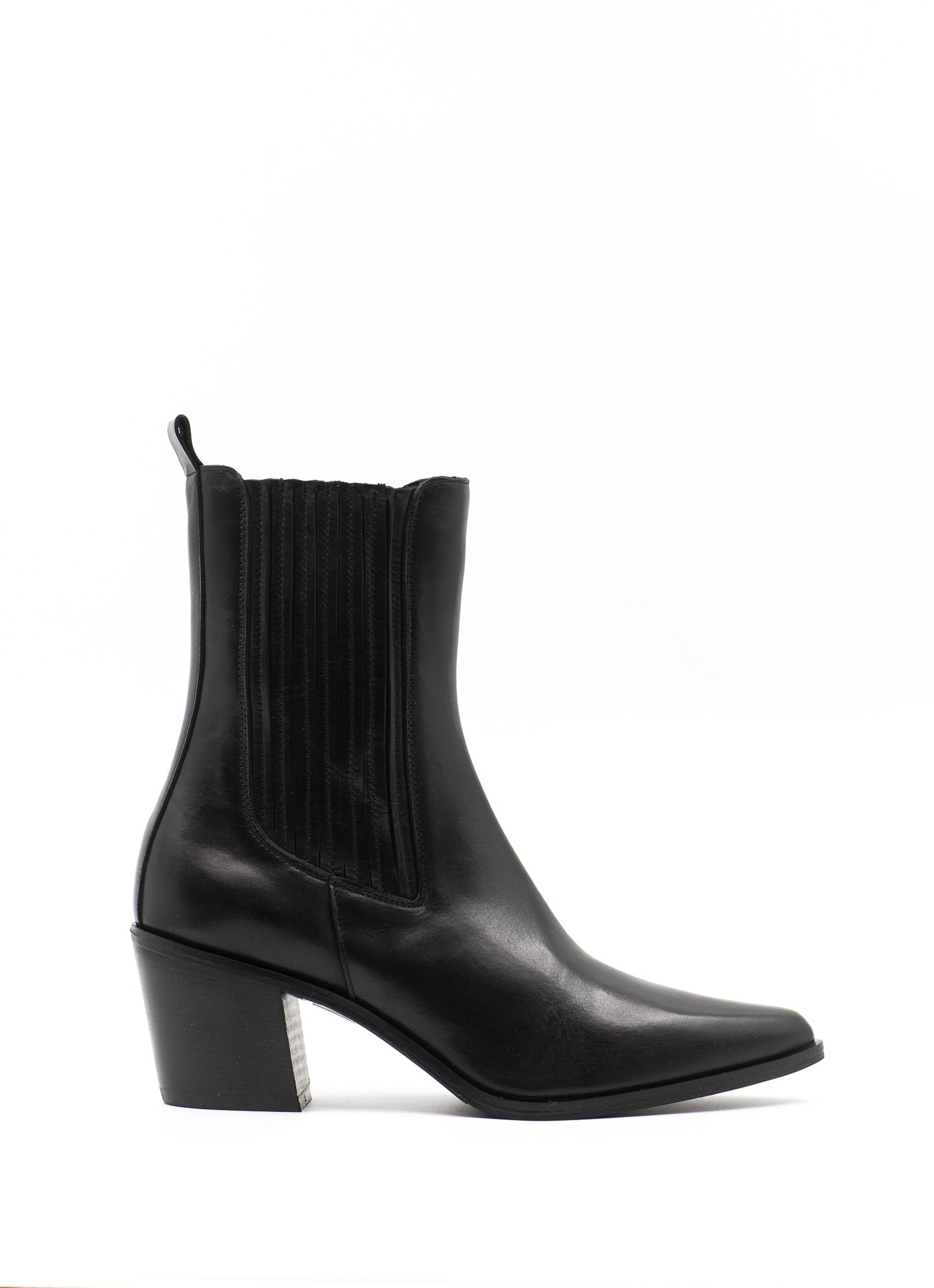 Western leather boots in black