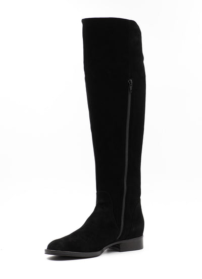 Knee boots in black suede 