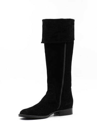 Black over-knee-boots in suede