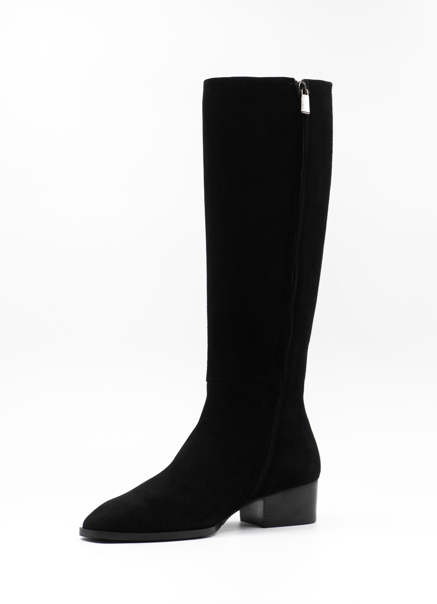 Boots in black suede 