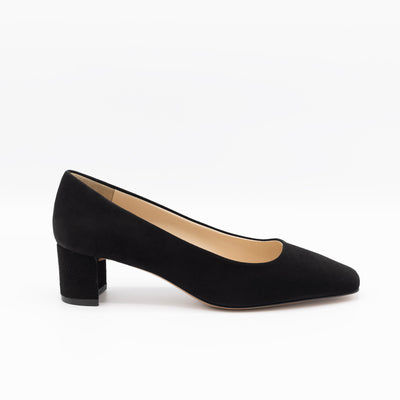 Square toe pumps in black suede and block heel.. 