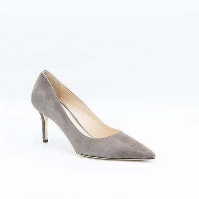 Point toe suede pumps in taupe