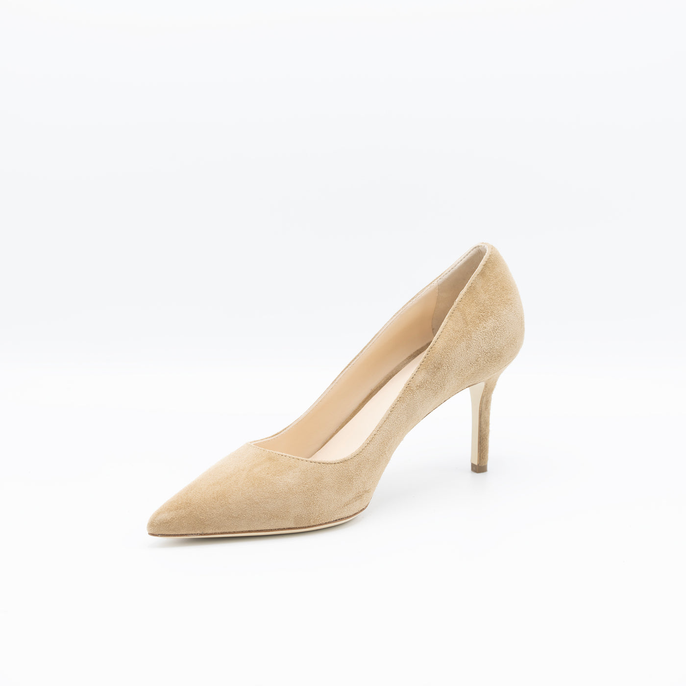 Pointy beige suede leather pumps