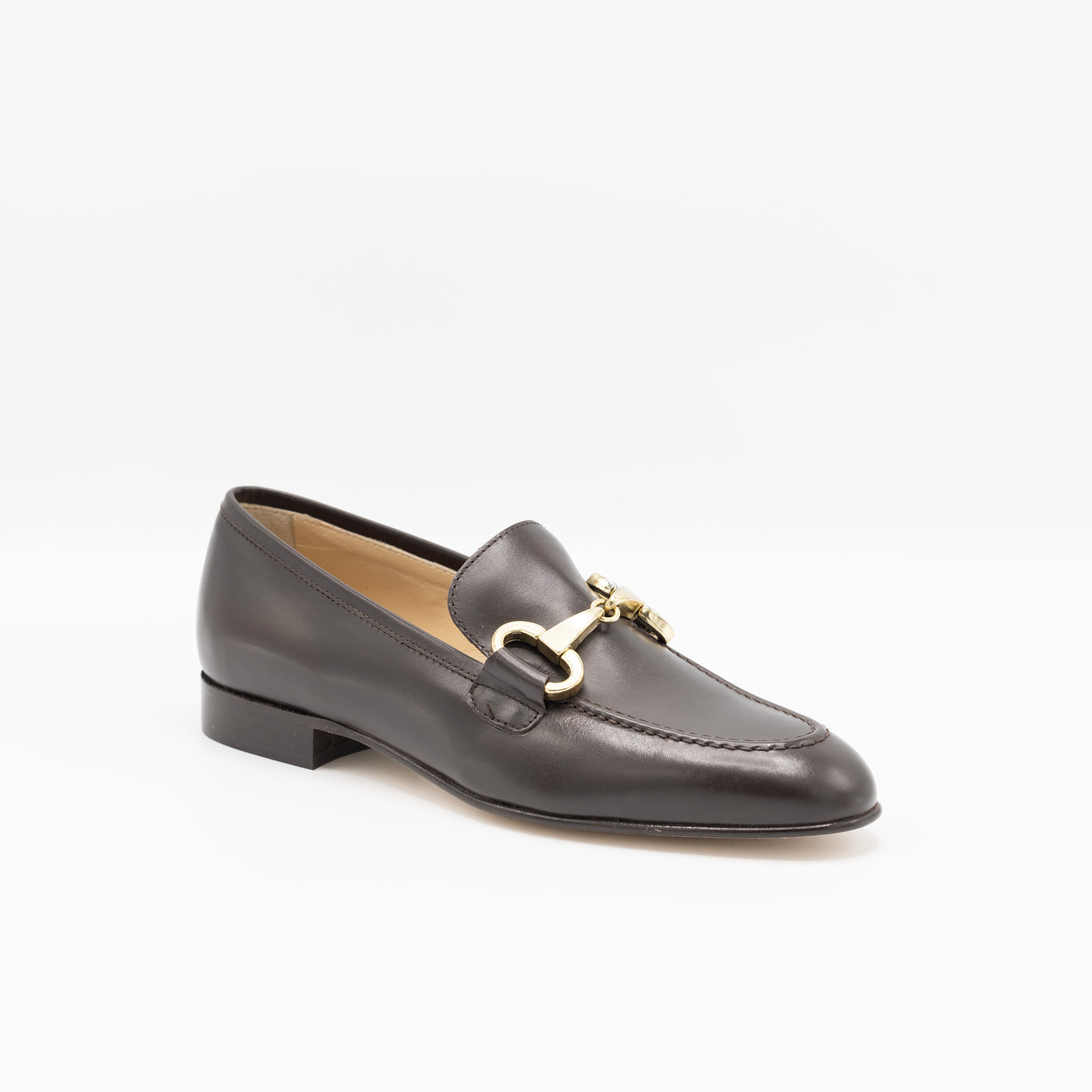 Horsebit loafers in brown leather. Leather soles. 