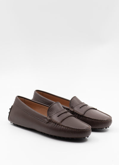 Driving shoe in brown leather