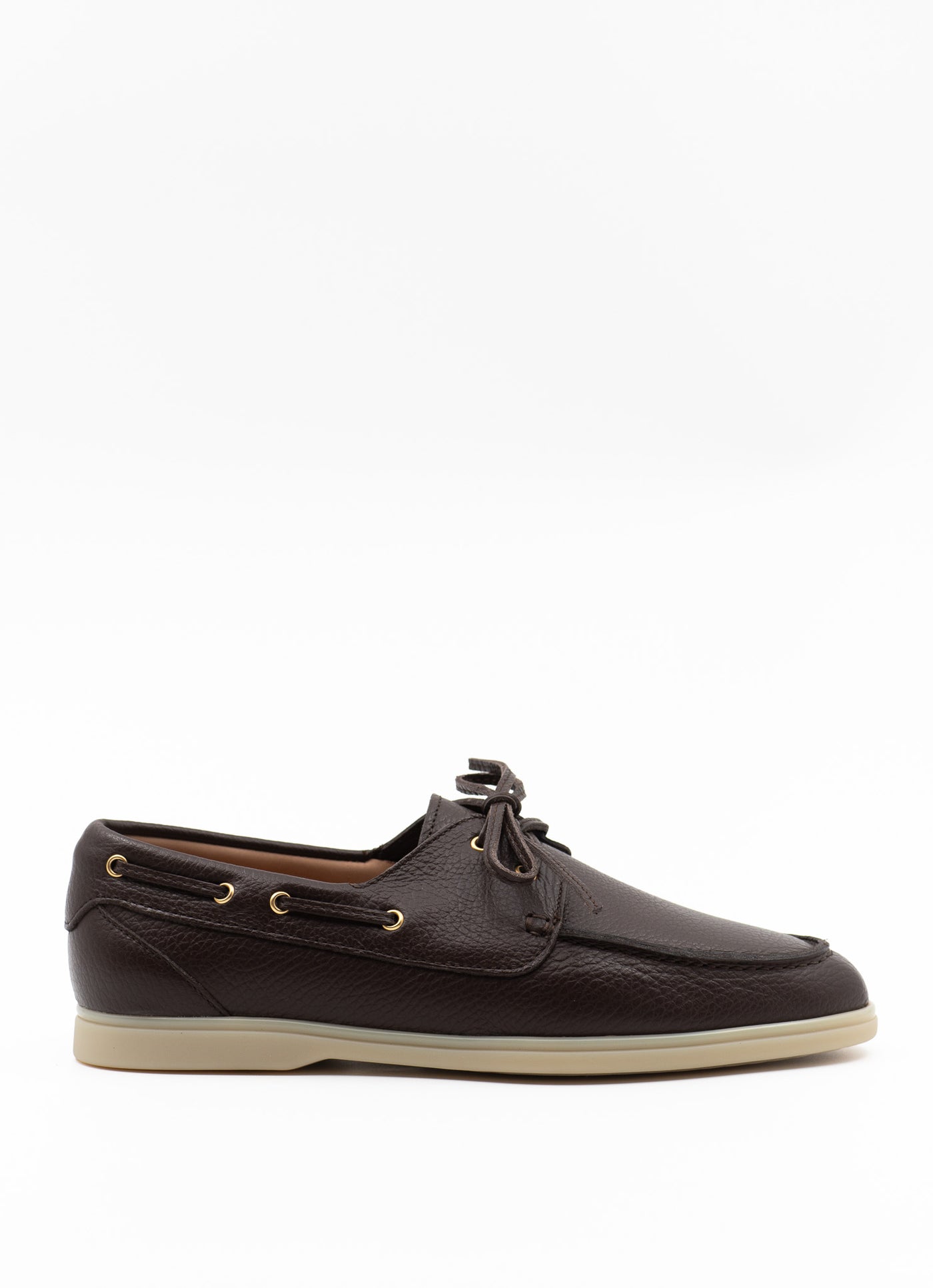 Boat shoe in brown leather