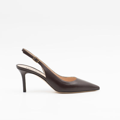 Slingback pump in brown leather
