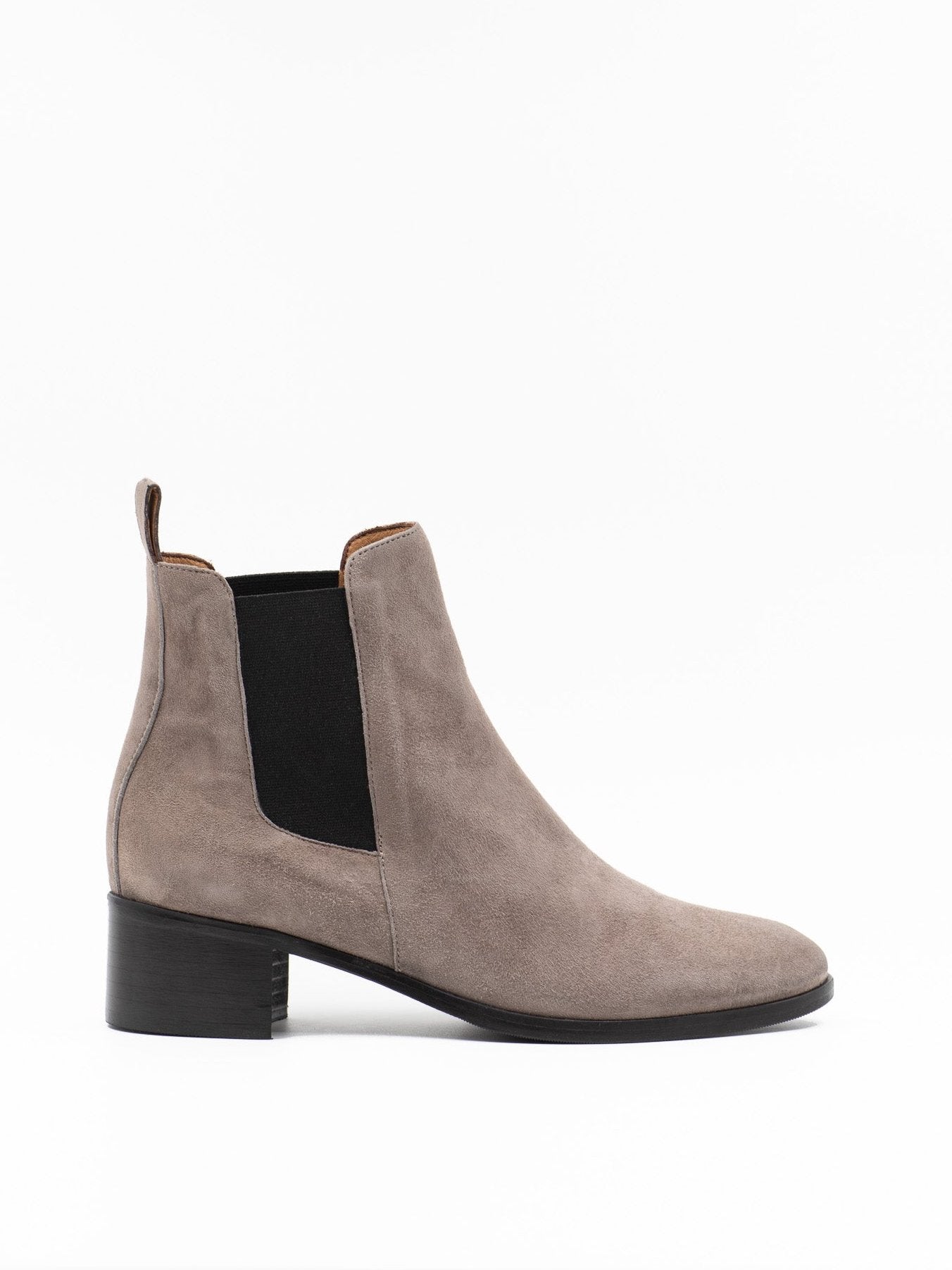 Women's Chelsea boots in beige suede