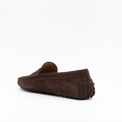 Driving shoe in brown suede