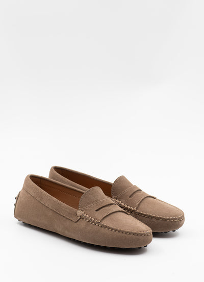 Driving shoe in beige suede