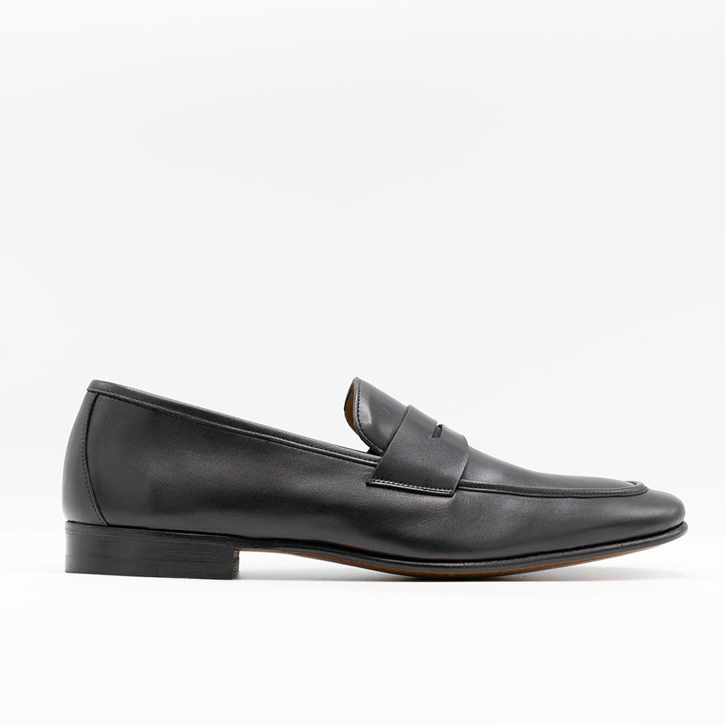 Unlined Penny Loafers in Black Leather
