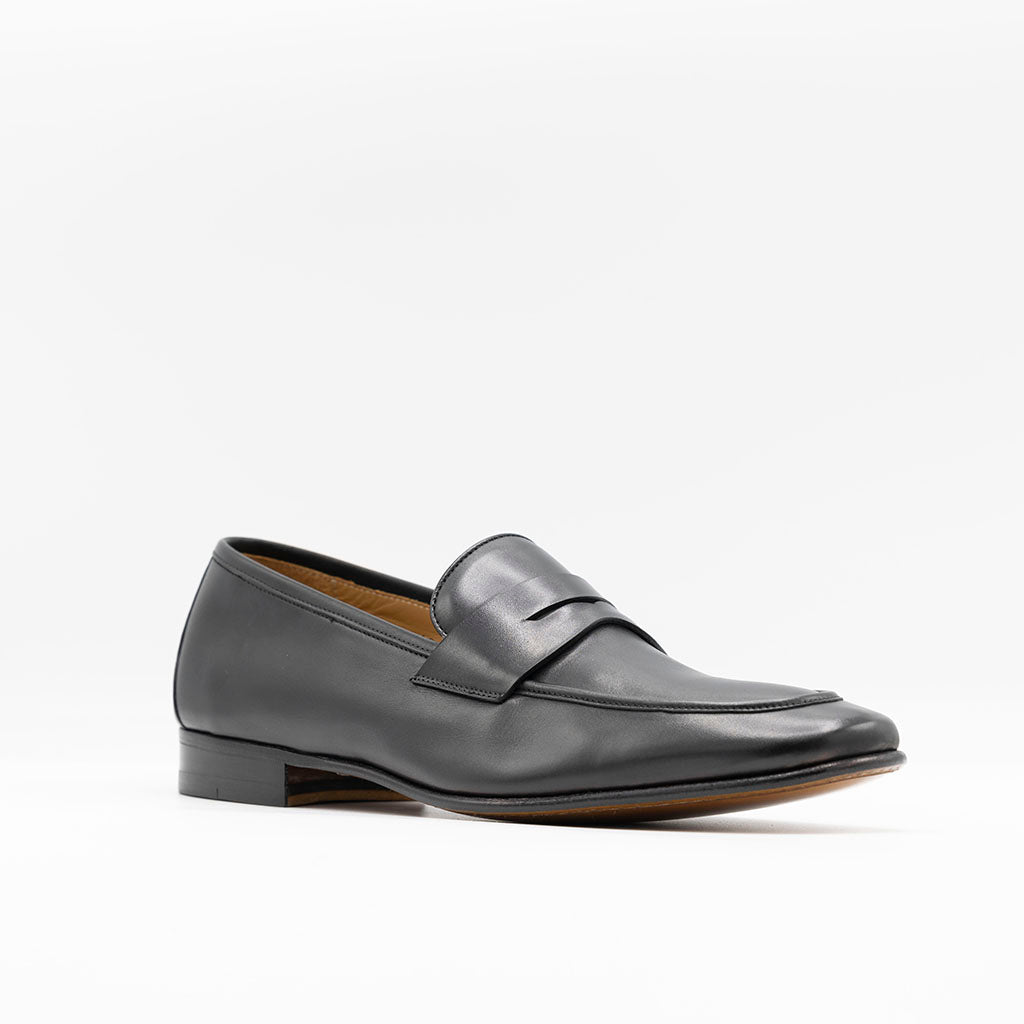 Unlined Penny Loafers in Black Leather