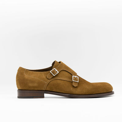 Double monk strap shoes for men in cognac suede. edgestitched leather soles. 
