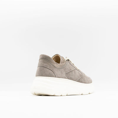 Runner Sneakers Taupe Suede
