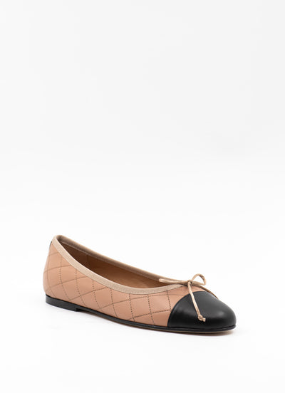 Quilted ballet flats in beige leather