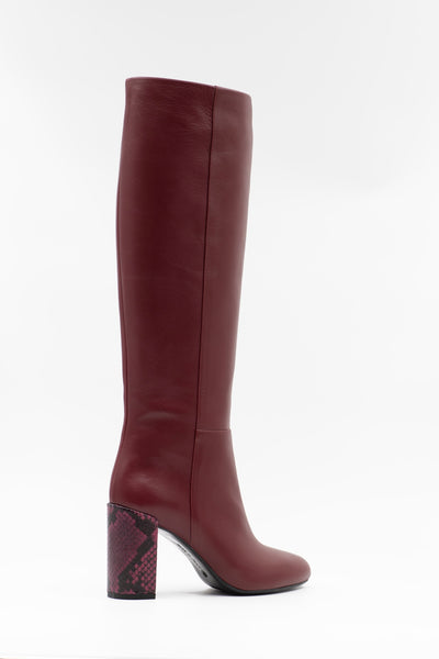 Hedda boots in burgundy