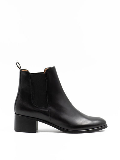 Women's black leather chelsea boots