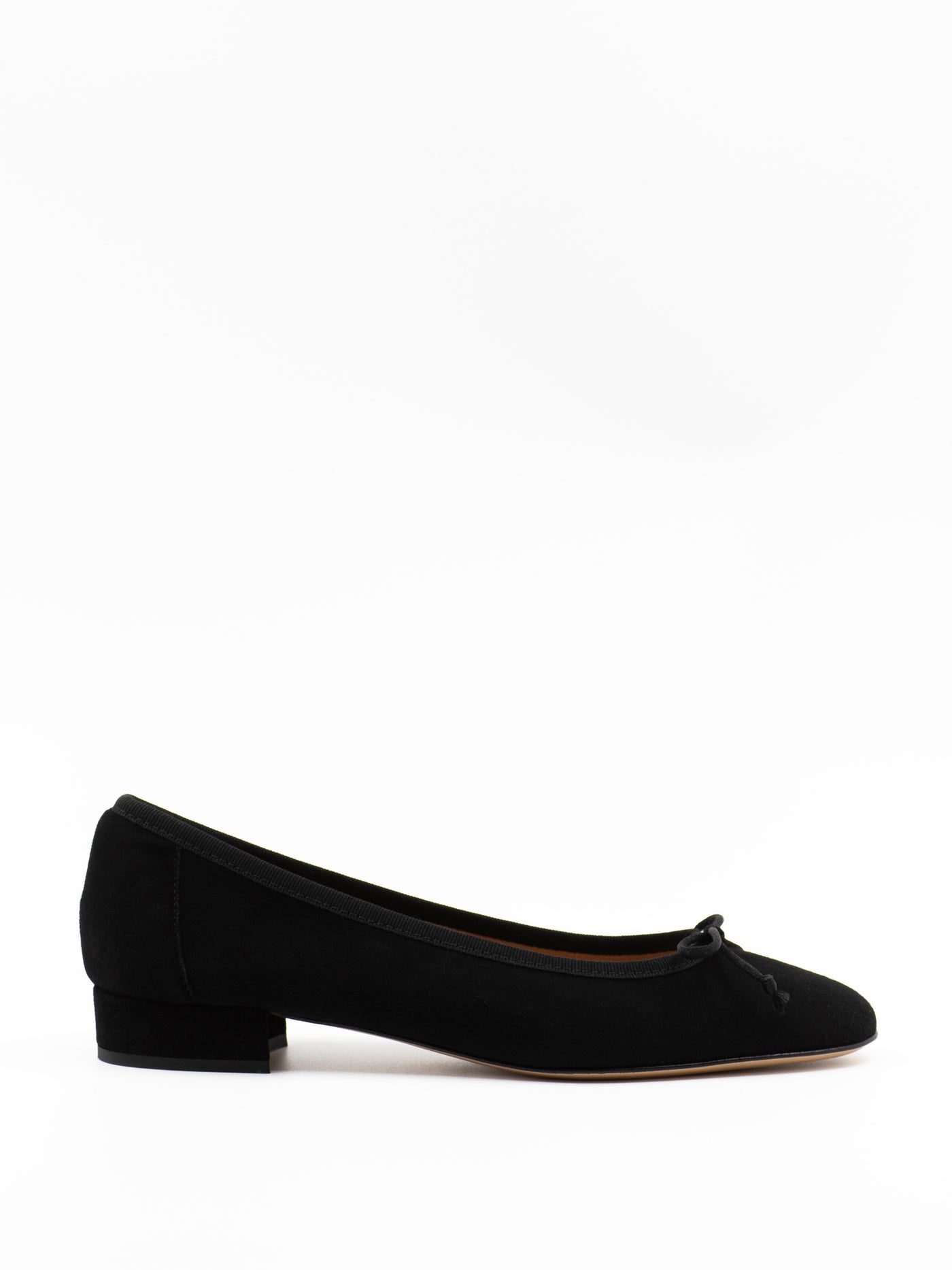 Heeled Scala in black suede