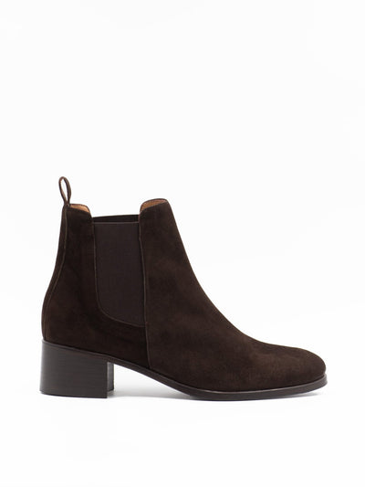 Women's brown suede Chelsea boots