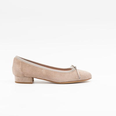 Ballet flat with a small heel
