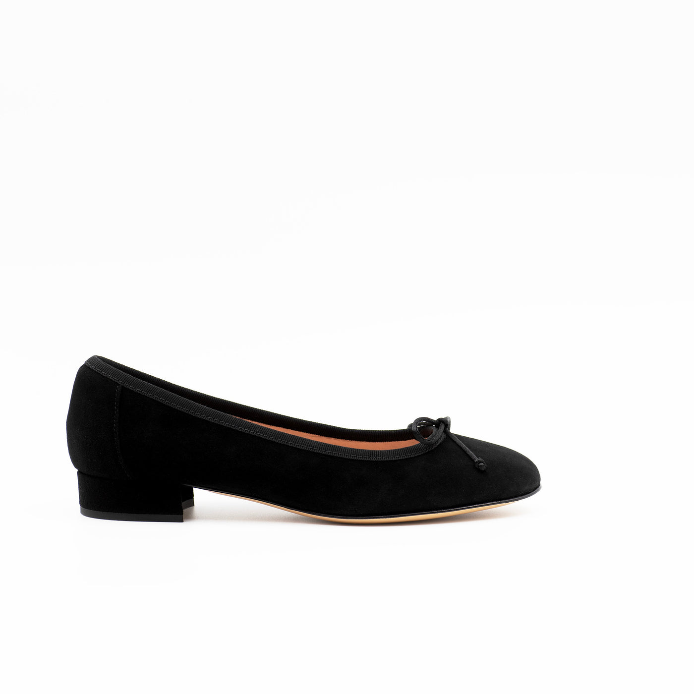 Heeled ballerina shoe in black suede leather