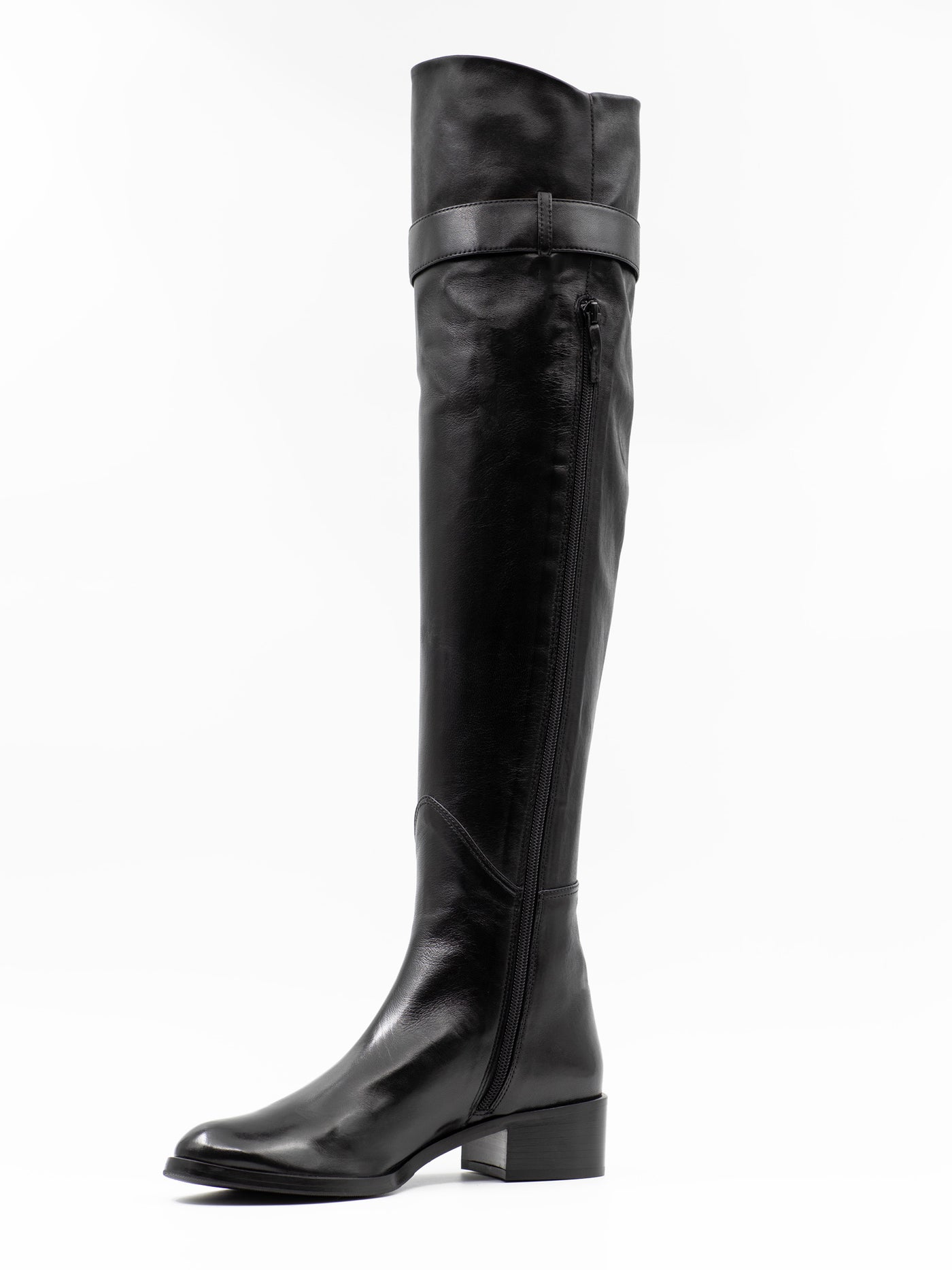 Over-the-knee boots in black leather