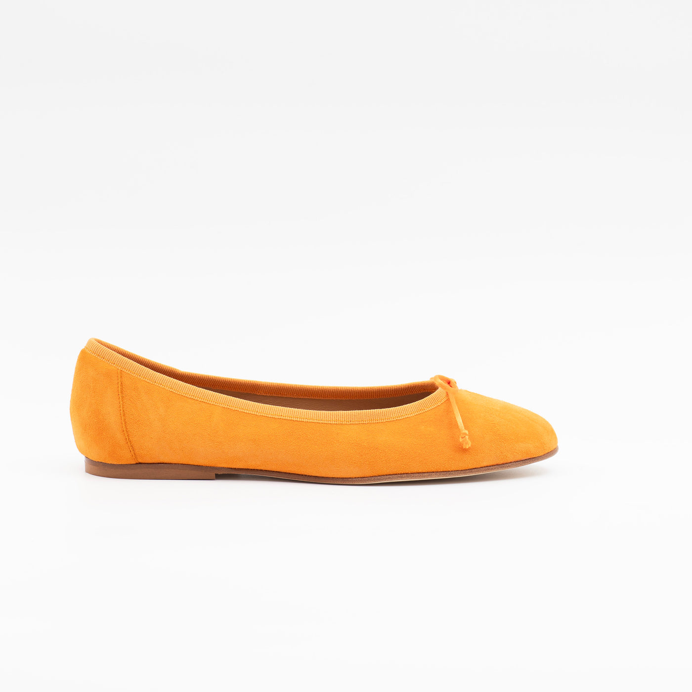 Ballet flat in orange suede leather
