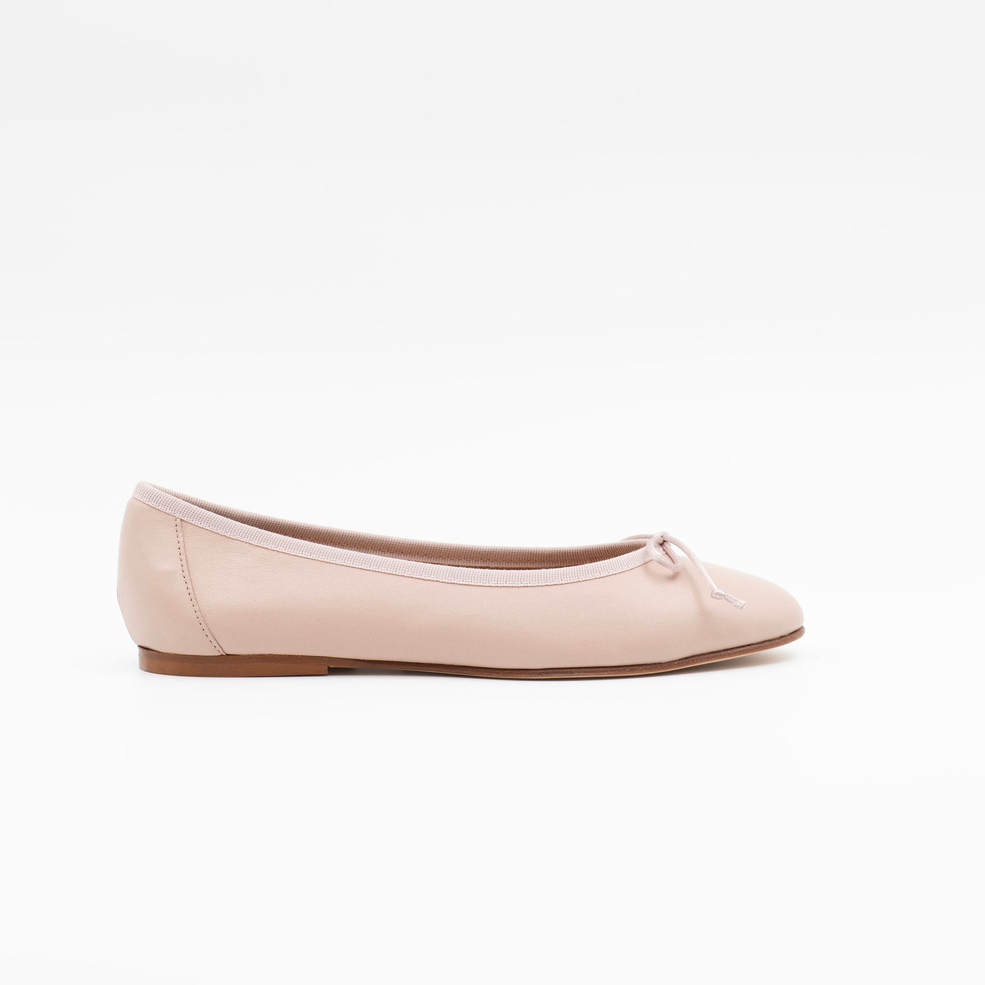 Ballet flat in pale pink leather